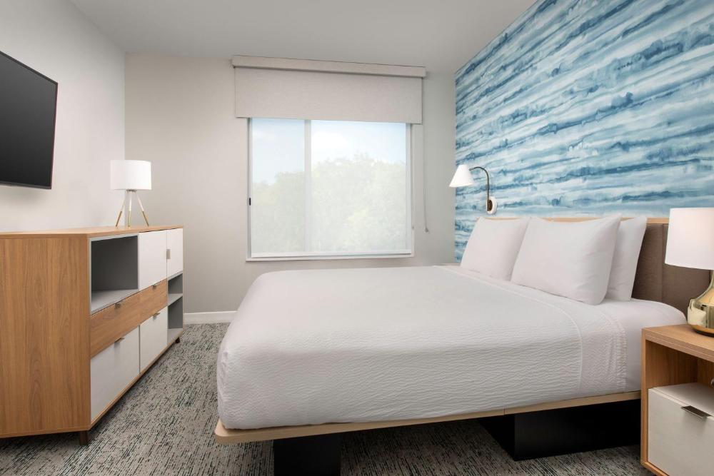 One-Bedroom King Suite with Sofa Bed and Roll-in Shower - Mobility Accessible interior